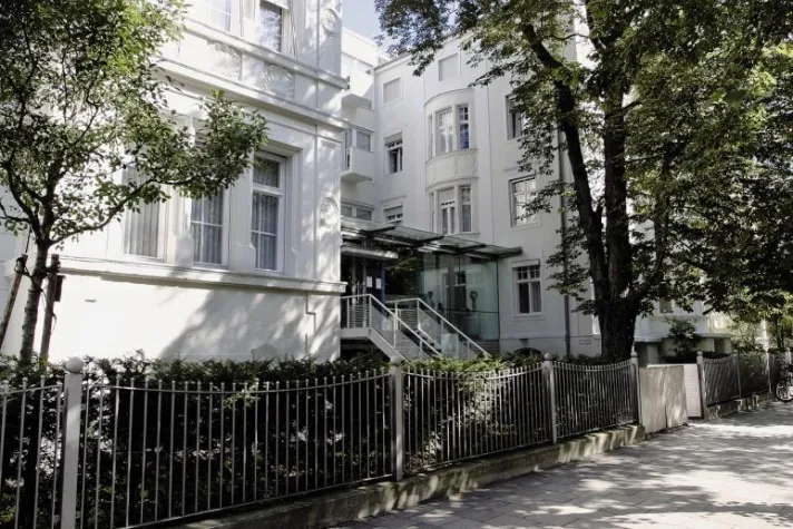 Bild: Terminankündigung, Vortrag für Patienten und Interessierte - Moderne Behandlungsmethoden bei Krampfadern