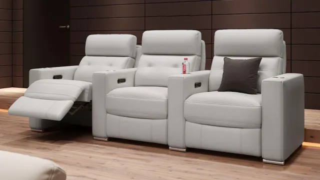 Bild: Das Heimkino-Sofa Matera im Showroom: Kinokomfort zum Testen