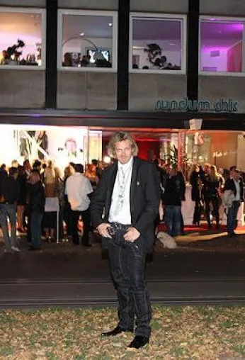 Bild: "Grand Opening Stefan Blumtritt & friends"