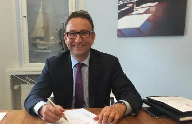 Bild: Leiterplattenspezialist Flatfield eröffnet Vertriebsniederlassung im bayerischen Starnberg