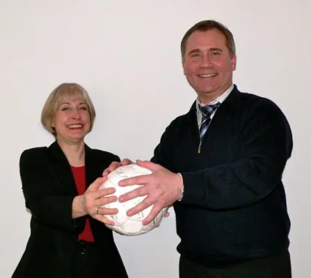 Bild: Team-Spieler treffen besser - PR-Agentur von Vera Arand wird Partner der MMS Marcial Staufen