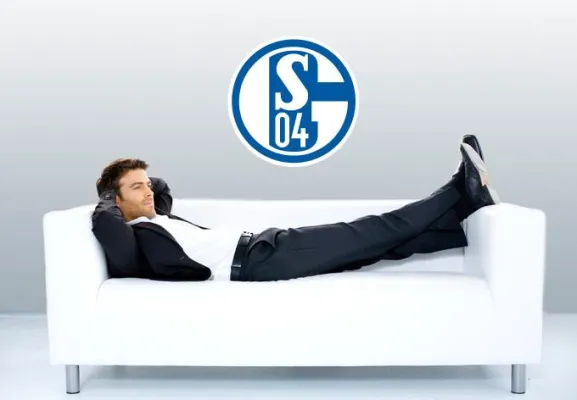 Bild: FC Schalke 04 als Wandtattoo für Fans – exklusiv bei K&L Wall Art erhältlich