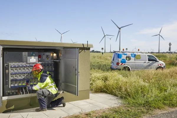 Bild: HanseWerk-Tochter SH Netz modernisiert Strom- und Gasleitungen in Wewelsfleth für rund 180.000 Euro 