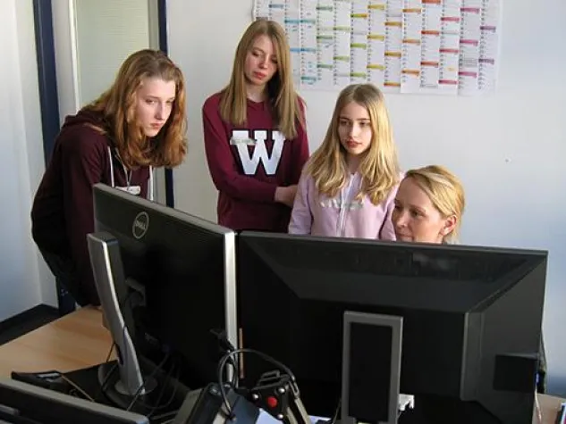 Bild: Girls'Day 2014 beim IT-Security Spezialisten Zertificon