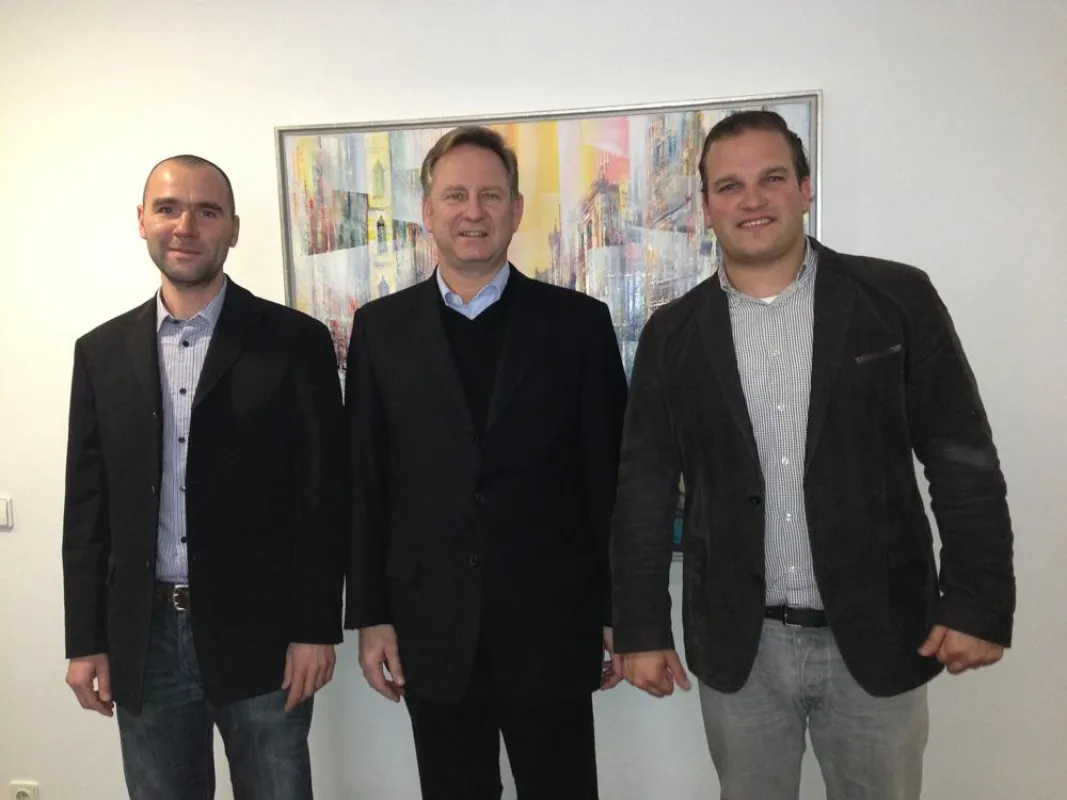 H. Nitsche, H. Ostrowski und P. Depiereux beim Closing der Finanzierung