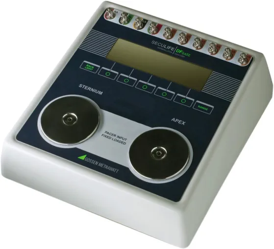 Defibrillatortester für monophasische und biphasische Systeme Bild: Defibrillatortester für monophasische und biphasische Systeme