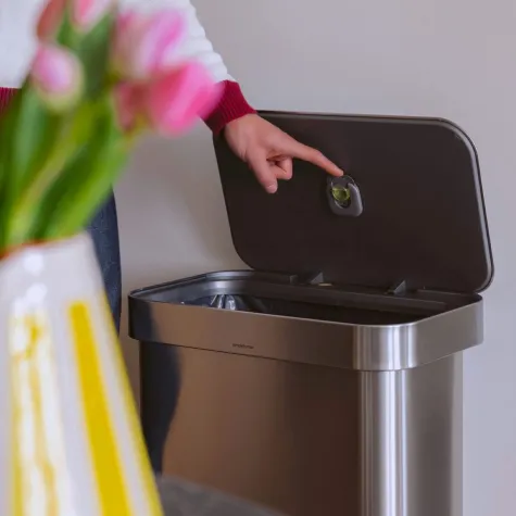 Pod rein, Gerüche raus mit Odorsorb von simplehuman Bild: Pod rein, Gerüche raus mit Odorsorb von simplehuman