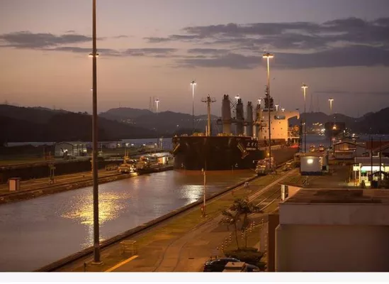 Bild: Happy Birthday, Panamakanal. Die Lebensader des Welthandels wird heute 100 Jahre alt