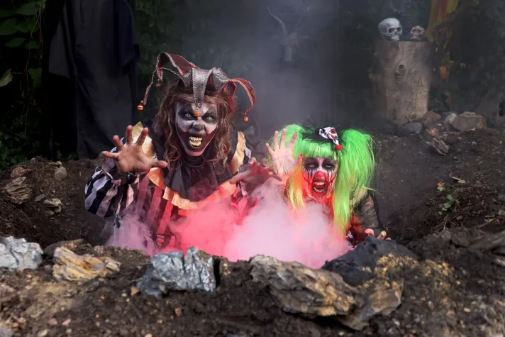 Die Höllenwächter im Gruselzoo Halle 2025 – Der Berg spukt, und wir sind dabei! Bild: Die Höllenwächter im Gruselzoo Halle 2025 – Der Berg spukt, und wir sind dabei!