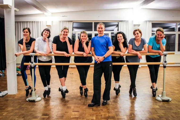 Tanzen wie die Iren - Céilí-Tanzen in Hannover Bild: Tanzen wie die Iren - Céilí-Tanzen in Hannover
