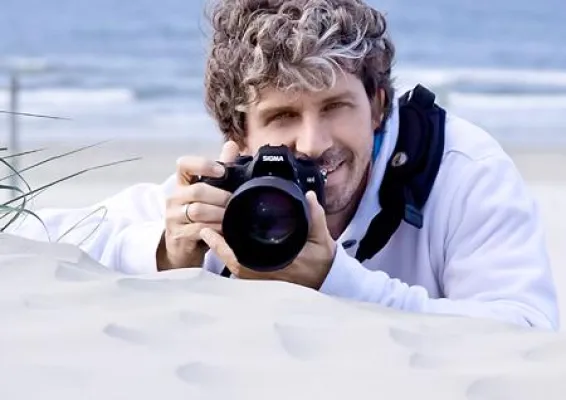 100.000 Fotos, 165 Stunden Flugzeit, 52 Hotels – Halbzeit der SIGMA „Our World“-Tour erreicht Bild: 100.000 Fotos, 165 Stunden Flugzeit, 52 Hotels – Halbzeit der SIGMA „Our World“-Tour erreicht