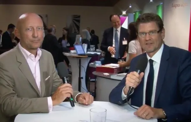 Bild: Frank Pöllmann von der FAIG AG beim 8. Vermögenstag der V-Bank