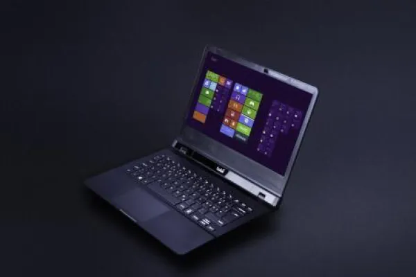 Bild: Tobii und Synaptics enthüllen Konzept Laptop mit integrierter Eyetracking und Touch-Schnittstelle