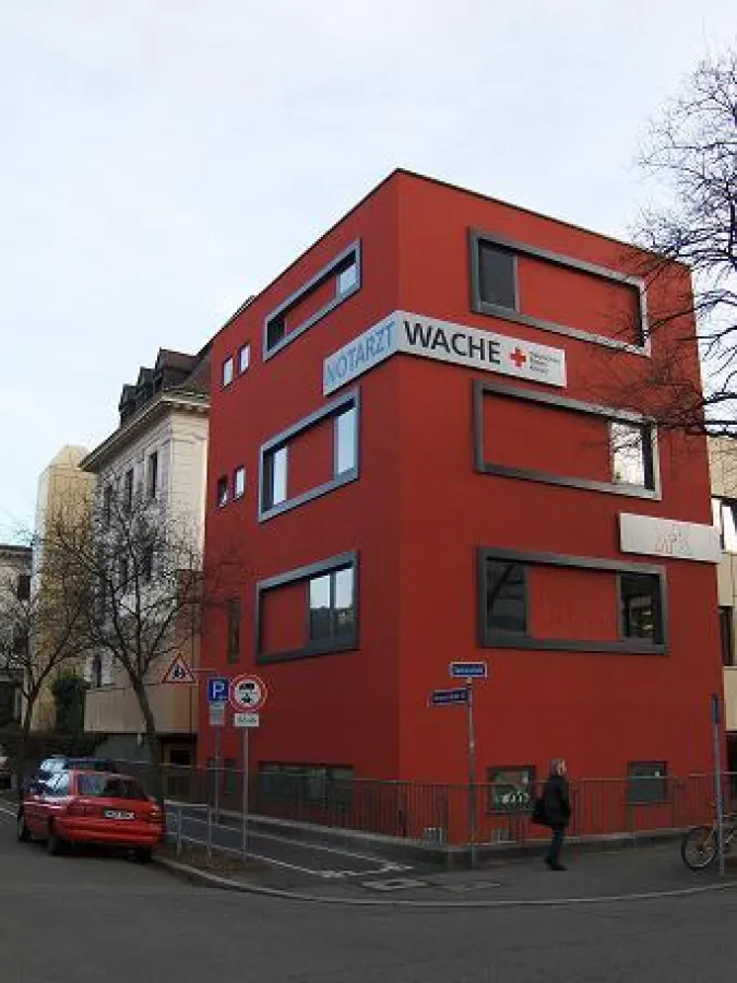 NOTARZT-TURM AM ST. JOSEFSKRANKENHAUS