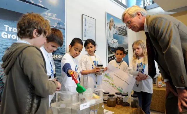 Bild: 500 Hamburger AQUA-AGENTEN im Sondereinsatz zum Weltwassertag