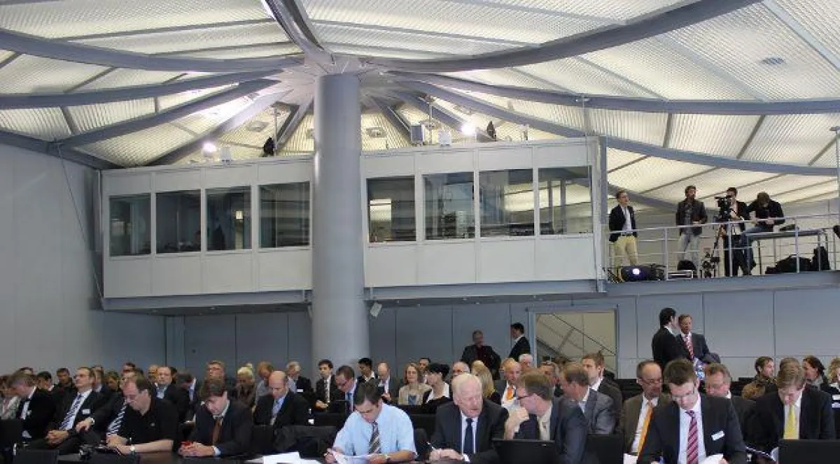 2012 musste das Ticket-System frühzeitig geschlossen werden, da die Kapazitäten für die Verleihung s