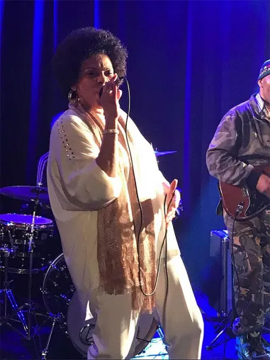 Bild: Reggaelegende Susan Cadogan live in der malerischen Reduit
