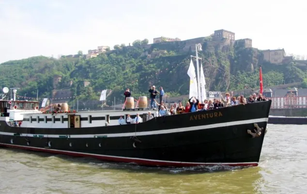 Bild: Boat Show statt Road Show –  Produktpräsentation auf dem Wasser