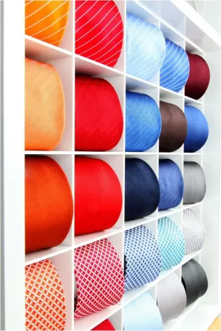 Wohin abends mit der Krawatte oder der Tipp gegen den Knick Bild: Wohin abends mit der Krawatte oder der Tipp gegen den Knick