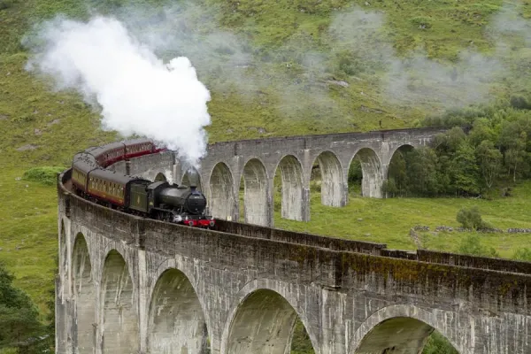 Bild: Bahnreisen in Schottland - Luxus und Ursprünglichkeit