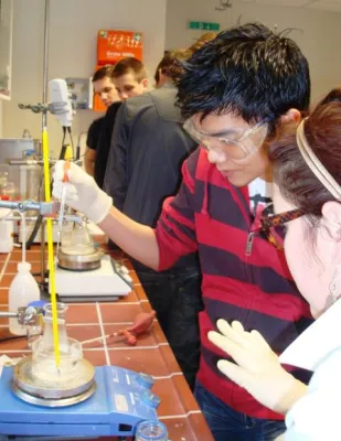 Bild: Mit Begeisterung ran an die Pillen - Nebenwirkung garantiert