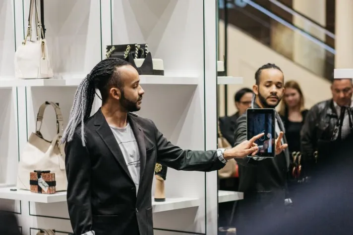 Deutschlandweit erster Bachelor „Retail Management“ - Handel von morgen Bild: Deutschlandweit erster Bachelor „Retail Management“ - Handel von morgen