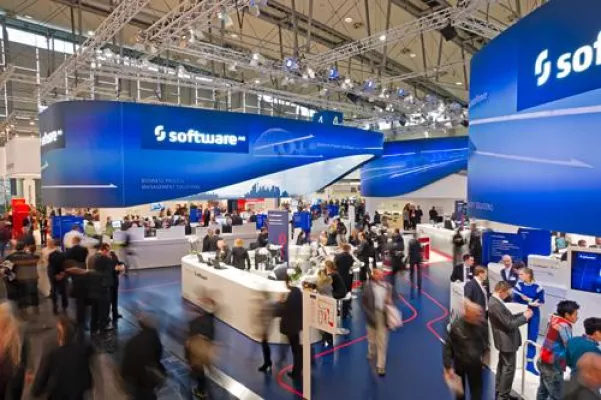 Schmidhuber + Partner inszenieren „Customer Experience“ für die Software AG auf der CeBIT 2012 Bild: Schmidhuber + Partner inszenieren „Customer Experience“ für die Software AG auf der CeBIT 2012