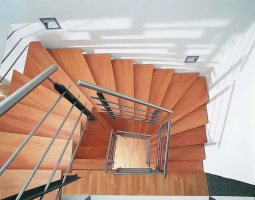 Bild: Zweiholmtreppen aus Stahl+Holz