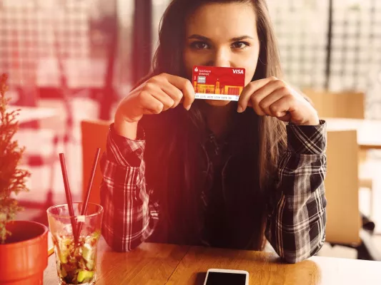 Bild: Sparkasse Bielefeld belohnt ihre Kunden fürs Einkaufen im regionalen Handel!