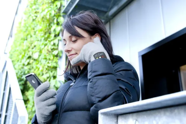Bild: Heißer Geschenk-Tipp: Smartphone-Handschuh hi-Call