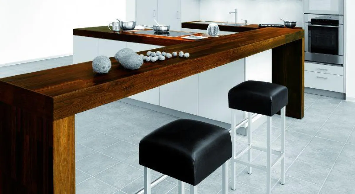 Exklusive Küchenarbeitsplatte aus xsyro®wood