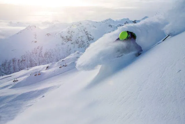 Bild: Ski und Wellness zum Schnäppchenpreis: Attraktive Wochenendtrips mit Tour Vital