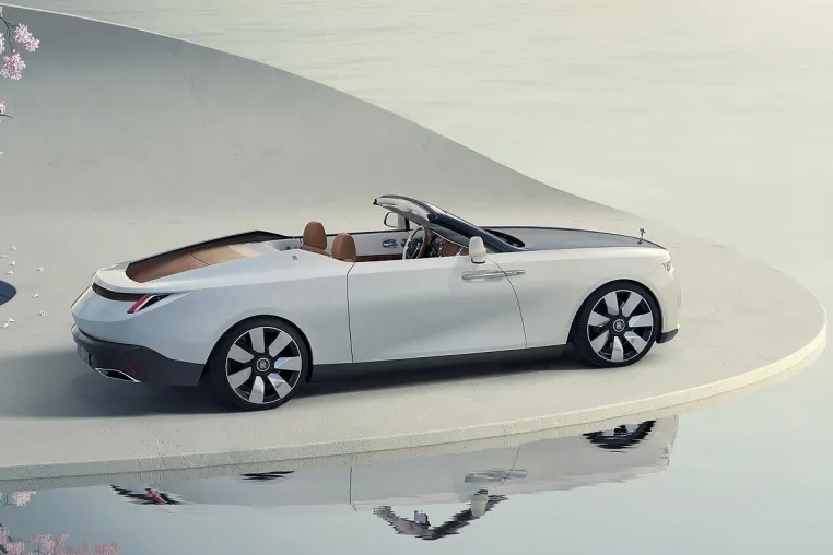 Bild: Herando Erfahrungen: Neuer Rolls-Royce Arcadia Droptail