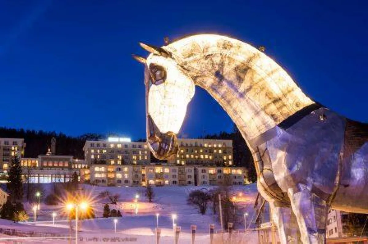 Kulm Hotel St. Moritz Pferdeinstallation