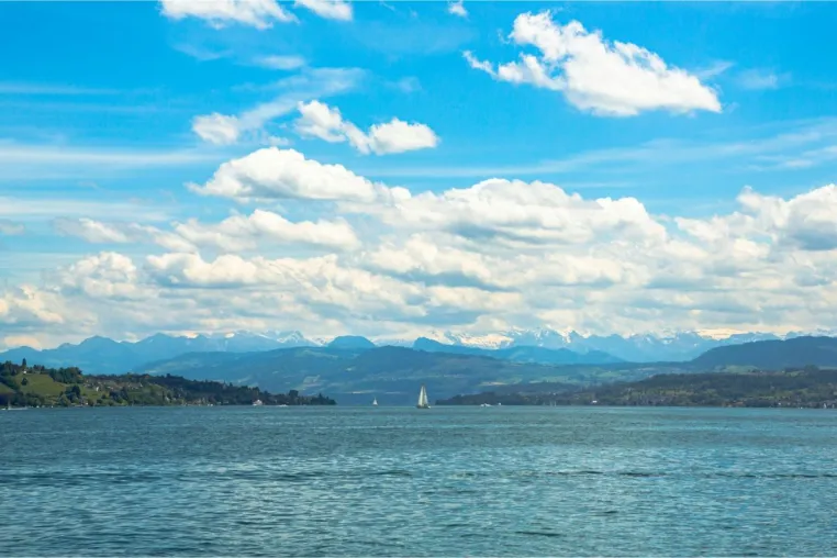 Bild: Sebastian Vetter und Dr. Thomas Vogel empfehlen: Die spektakulärsten Aussichtspunkte rund um den Zürichsee