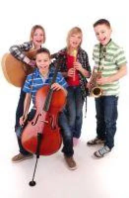 WDR "Türöffner-Tag" der "Sendung mit der Maus" in der Musikschule Stern-Art Bild: WDR "Türöffner-Tag" der "Sendung mit der Maus" in der Musikschule Stern-Art