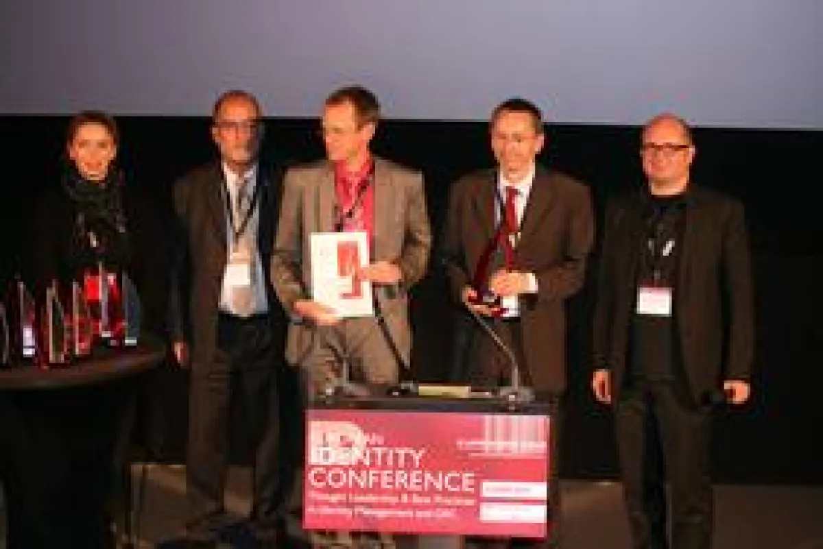 Preisverleihung des European Identity Award an die KVB und Devoteam Danet  (v.l.n.r.) Barbara Buthmann (Kuppinger Cole), Tim Cole (Kuppinger Cole), Rainer Knorpp (Devoteam Danet), Martin Baumann (KVB)