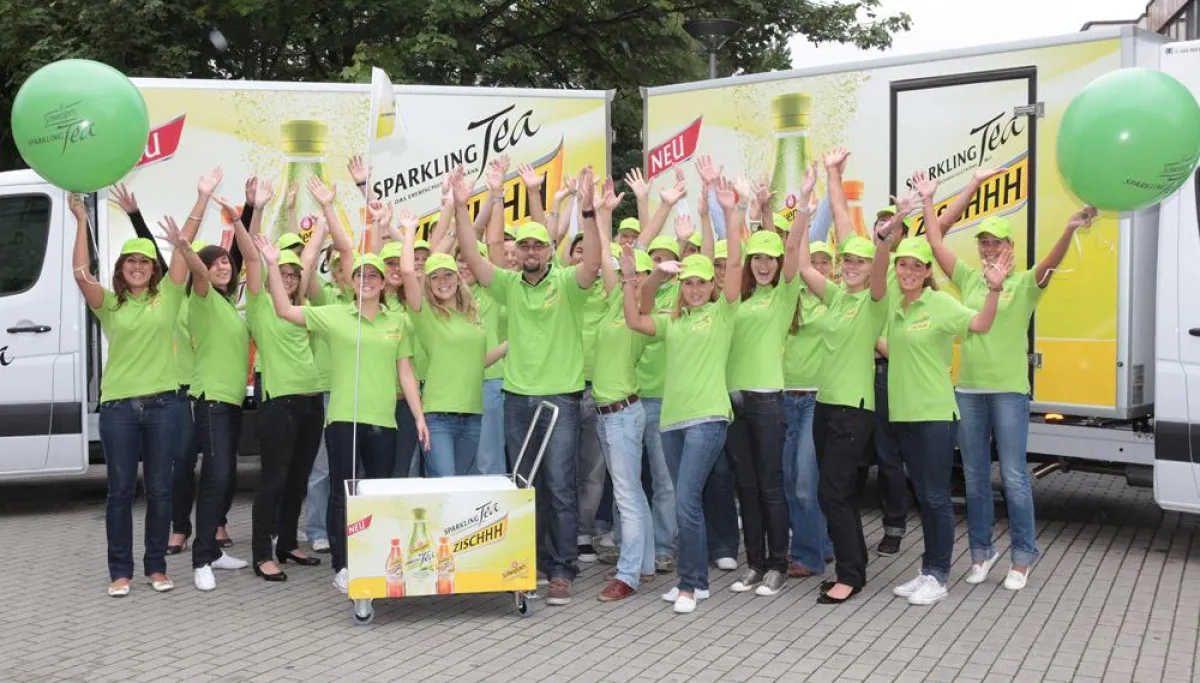 Schweppes Sparkling Tea Promotion