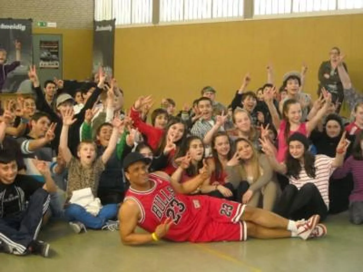 Schulprojekt mit 2schneidig