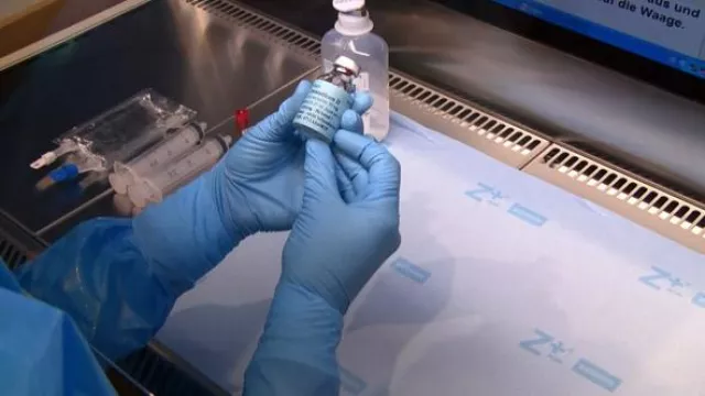 Bild: Der Marathon-Schutzhandschuh - Neuer Handschuh für den Umgang mit Zytostatika und biologische Arbeitsstoffe