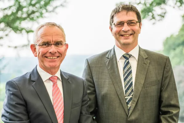 Bild: Generationenwechsel in der GREIWING-Geschäftsführung: Matthias Geiß folgt auf Jürgen Burgholz