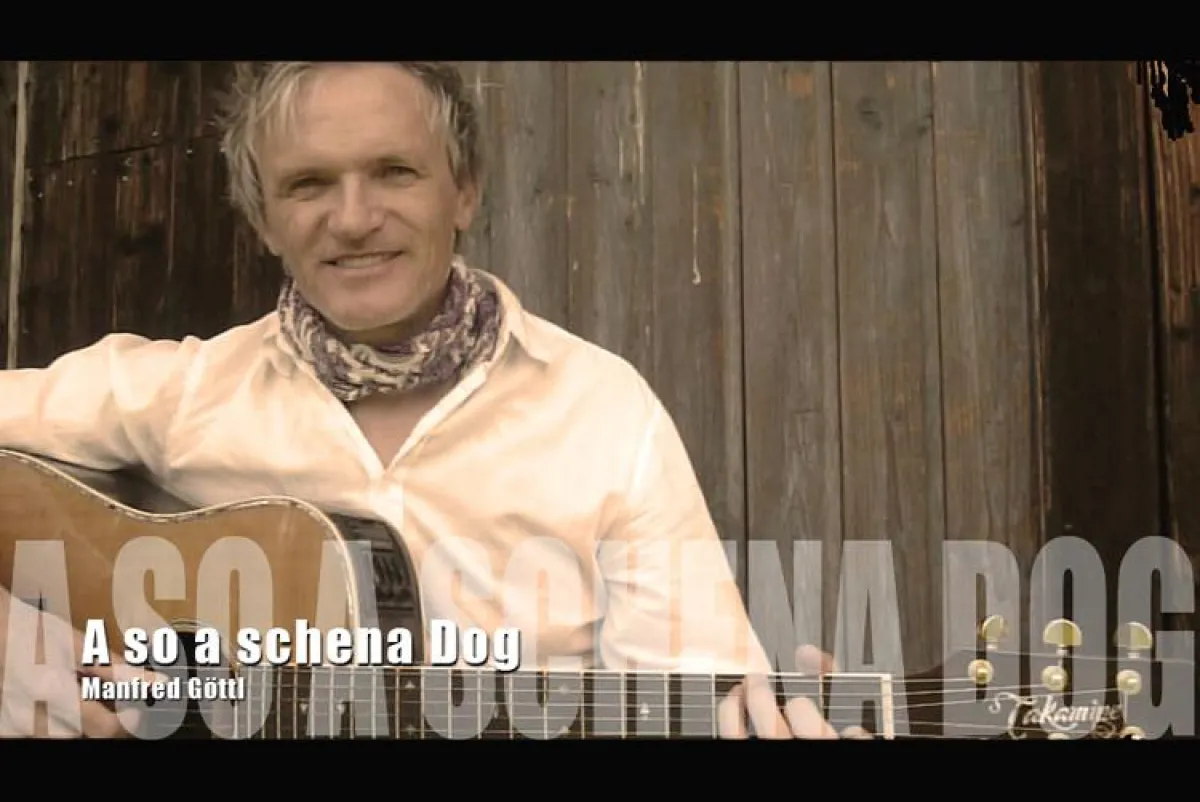 Manfred Göttl - A so a schena Dog