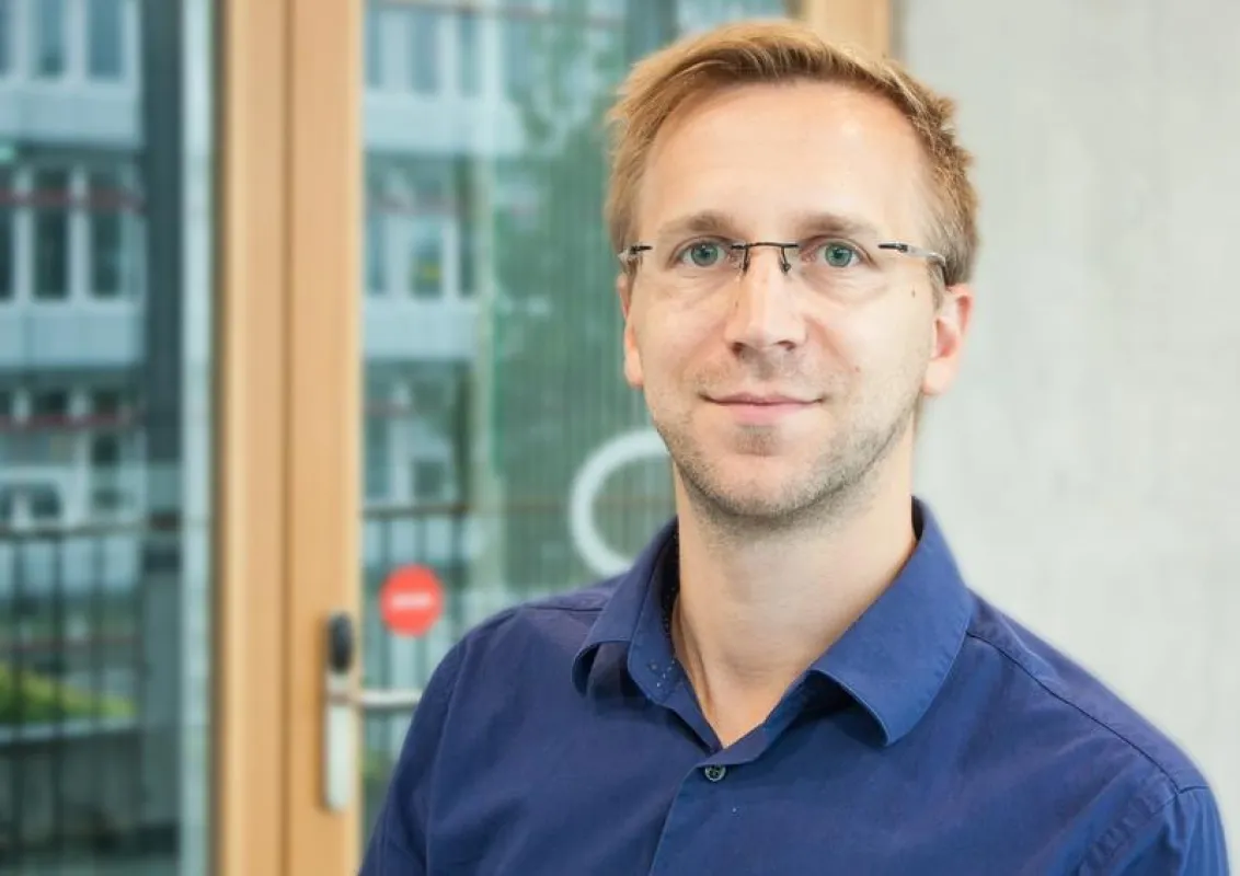 Oliver Wahl, Juniorprofessor für Klinische Pharmazie an der Universität Würzburg.  ((Foto: Andreas Oechsner))
