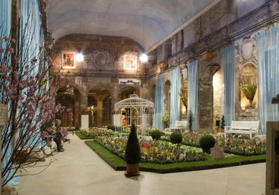 Bild: "Dresdner Frühling im Palais" - Blumen- & Floristik im Palais Großer Garten in Dresden (2.-11.03.2012)