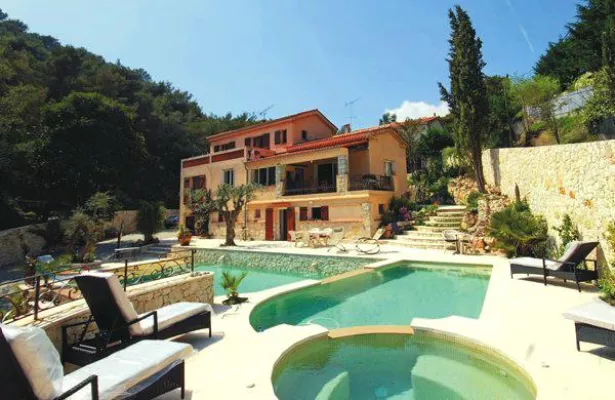 Bild: Urlaub mondän im Ferienhaus an der Côte d' Azur