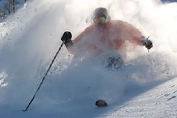 Mit der Pistenraupe zu Tiefschnee Abfahrten Bild: Mit der Pistenraupe zu Tiefschnee Abfahrten