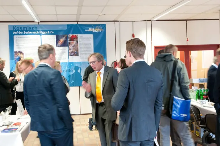 Bild: Der Verein NanoMikroWerkstoffePhotonik stärkt seine Position in NRWs Wirtschaft und Wissenschaft.
