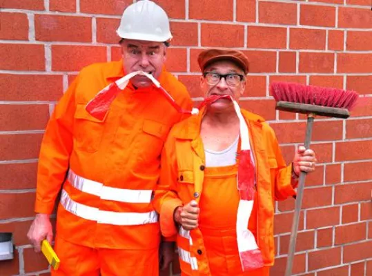Bild: Bad Salzuflen startet durch: Einweihung der Fußgängerzone mit den Comedy-Bauarbeitern