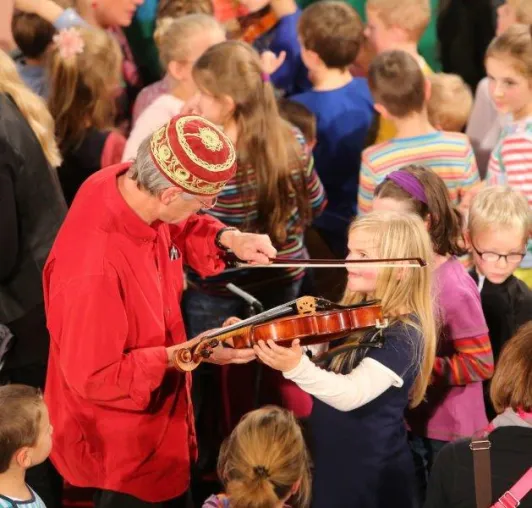 Barock rockt - neues Kinderkonzert von mini.musik mit Barocksolisten München Bild: Barock rockt - neues Kinderkonzert von mini.musik mit Barocksolisten München