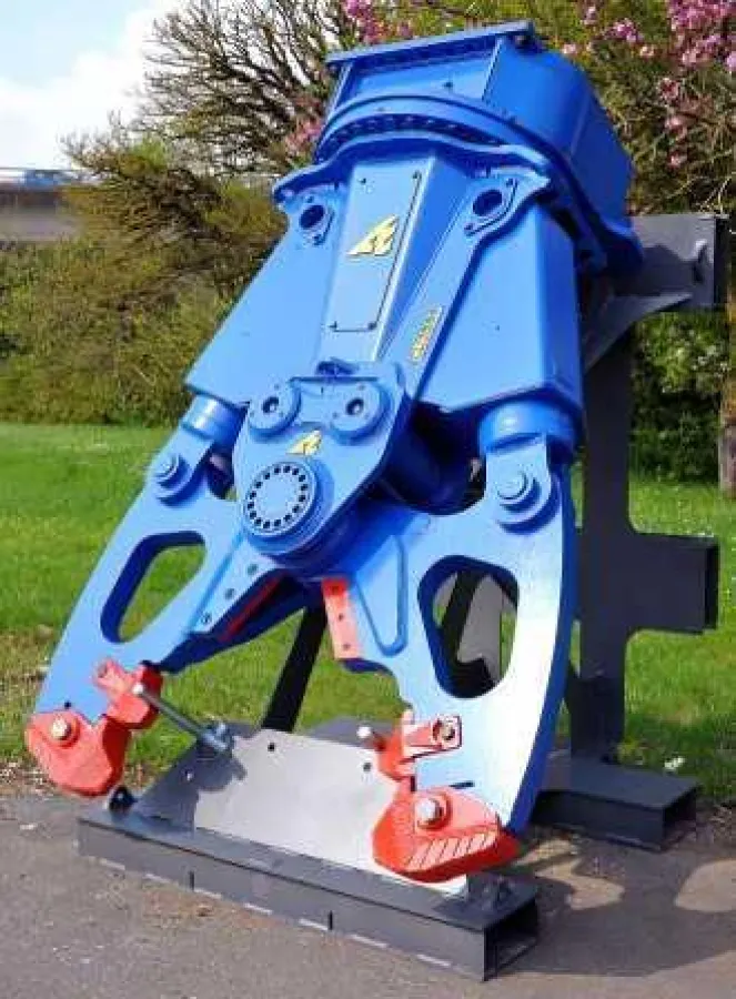 CU3500 mit Kiefer CF-C